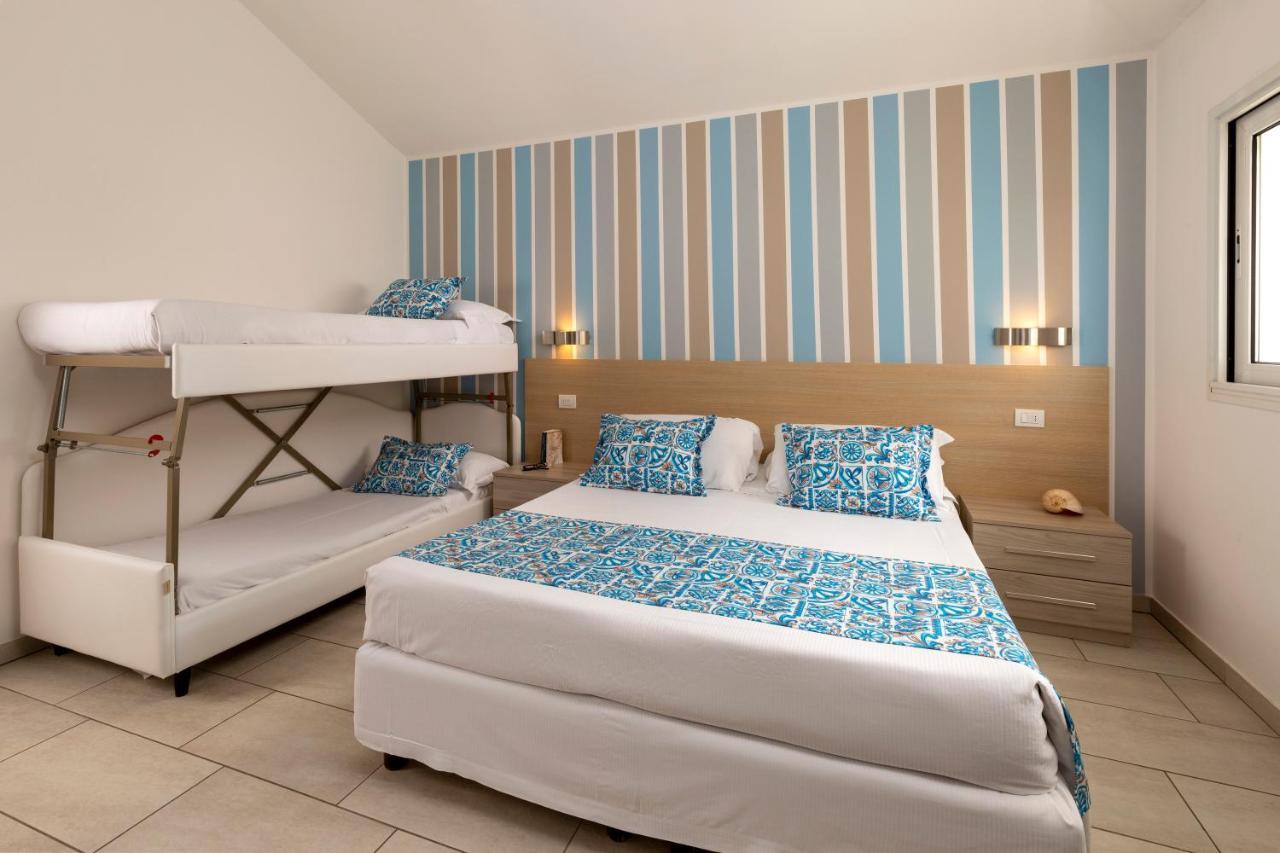 Rubino Apartments A 100Metri Dal Mare Riccione Bagian luar foto